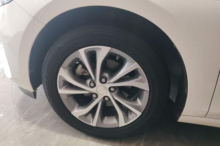 Used Buick Verano 2022 Pro 532T Le Xing Edition Left Front Wheel Hub