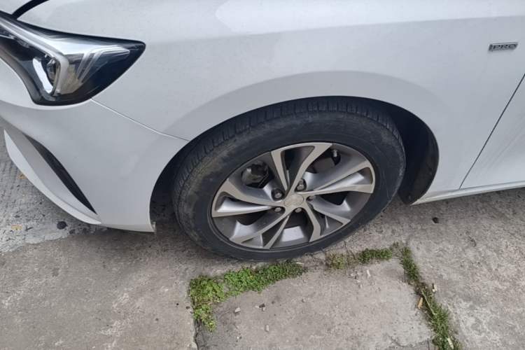 Used Buick Verano 2022 Pro 532T Le Xing Edition Left Front Wheel Hub