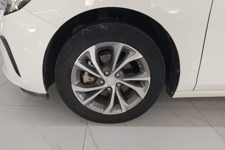 Used Buick Verano 2022 Pro 533T Enjoyment Edition Left Front Wheel Hub