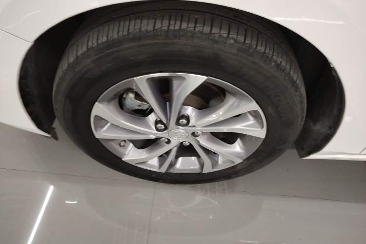 Used Buick Verano 2022 Pro 533T Enjoyment Edition Left Front Wheel Hub