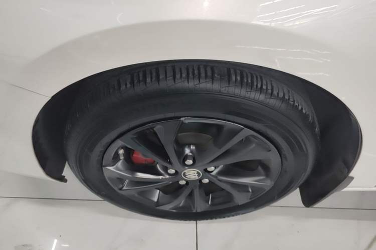 Used Buick Verano 2022 Pro GS Wind-Chasing Edition Left Front Wheel Hub