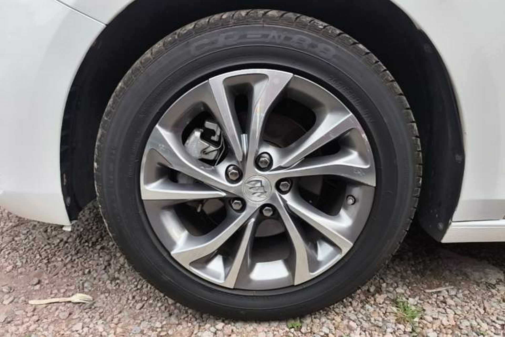 Used Buick Verano 2022 Pro 533T Fun Edition Left Front Wheel Hub