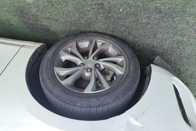 Used Buick Verano 2022 Pro 533T Enjoyment Edition Left Front Wheel Hub