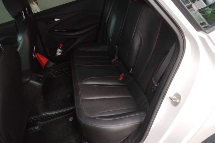 Used Buick Verano 2022 Pro GS Wind-Chasing Edition Left Rear Seat