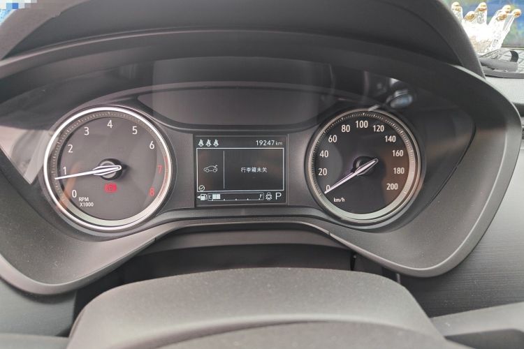 Used Buick Verano 2022 Pro 532T Le Xing Edition Odometer Close Up