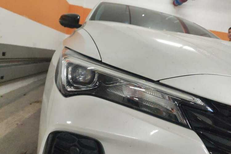Used Buick Verano 2022 Pro GS Wind-Chasing Edition Right Front Headlight