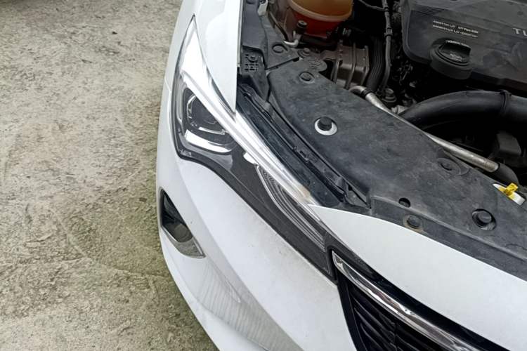 Used Buick Verano 2022 Pro 533T Fun Edition Right Front Headlight