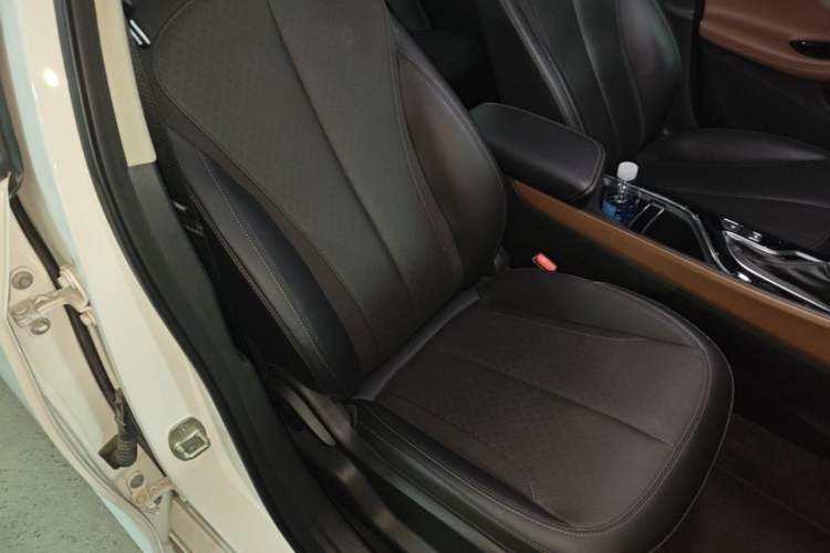 Used Buick Verano 2022 Pro 533T Enjoyment Edition Right Front Seat