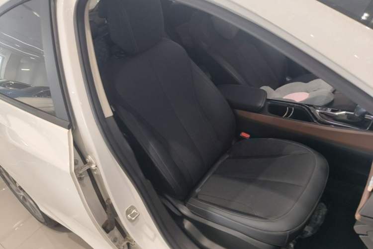 Used Buick Verano 2022 Pro 533T Enjoyment Edition Right Front Seat