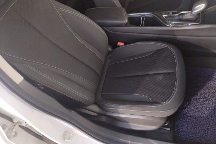 Used Buick Verano 2022 Pro 532T Le Xing Edition Right Front Seat