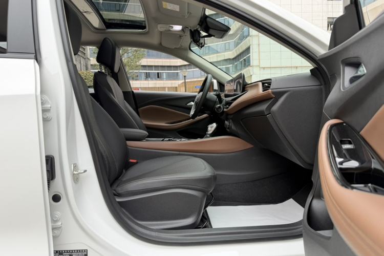 Used Buick Verano 2022 Pro 533T Enjoyment Edition Right Front Seat
