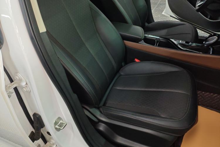 Used Buick Verano 2022 Pro 533T Enjoyment Edition Right Front Seat