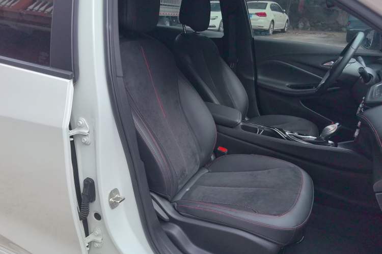 Used Buick Verano 2022 Pro GS Gale Edition Right Front Seat