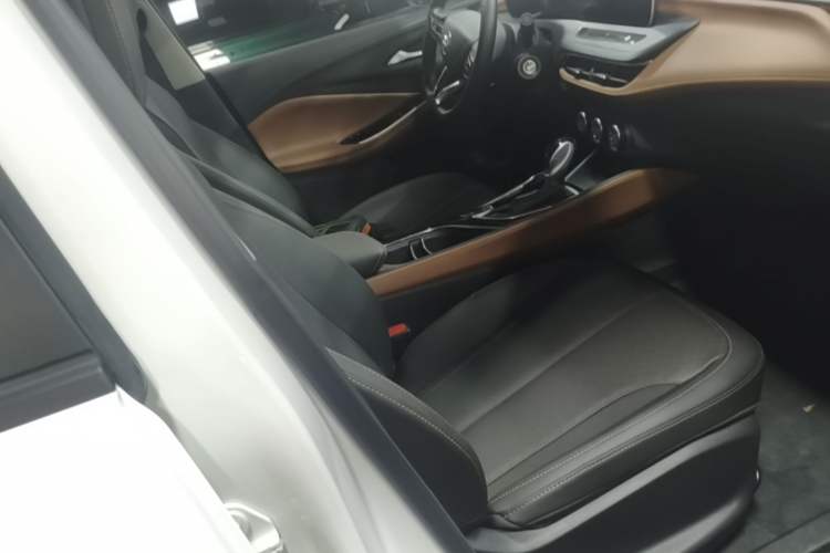 Used Buick Verano 2022 Pro 533T Enjoyment Edition Right Front Seat