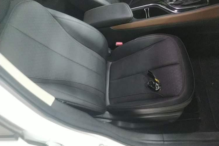 Used Buick Verano 2022 Pro 533T Enjoyment Edition Right Front Seat