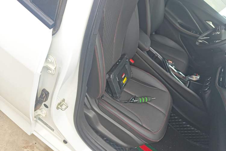 Used Buick Verano 2022 Pro GS Wind-Chasing Edition Right Front Seat