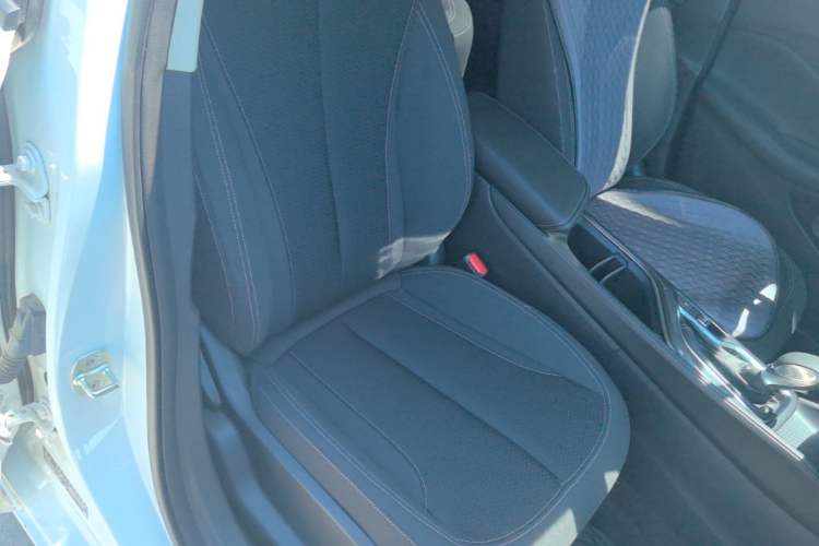 Used Buick Verano 2022 Pro 532T Le Xing Edition Right Front Seat
