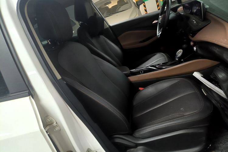 Used Buick Verano 2022 Pro 533T Fun Edition Right Front Seat