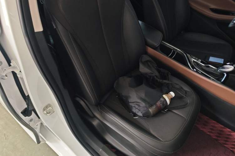 Used Buick Verano 2022 Pro 533T Enjoyment Edition Right Front Seat
