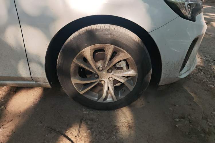 Used Buick Verano 2022 Pro 533T Enjoyment Edition Right Front Wheel Hub