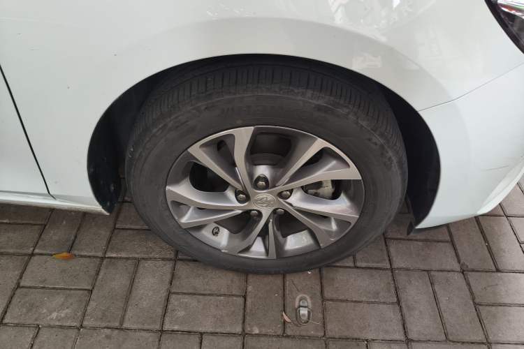 Used Buick Verano 2022 Pro 533T Enjoyment Edition Right Front Wheel Hub
