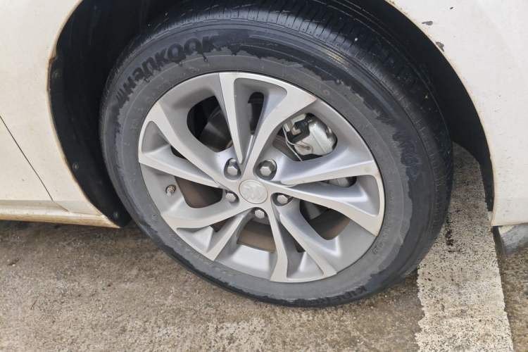 Used Buick Verano 2022 Pro 533T Enjoyment Edition Right Front Wheel Hub