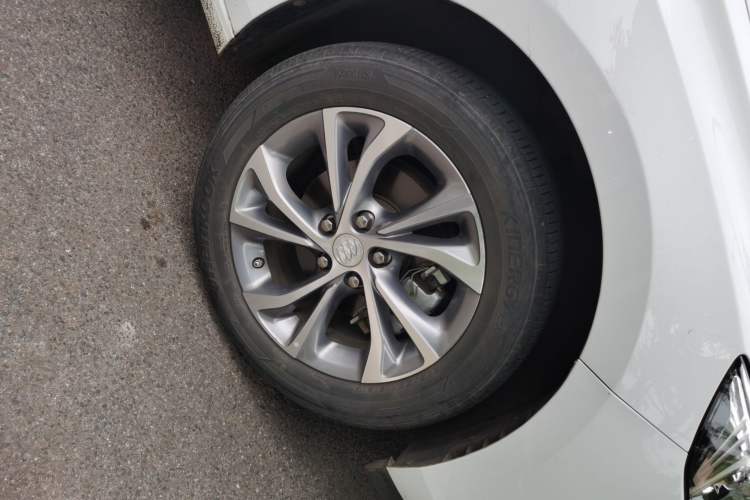 Used Buick Verano 2022 Pro 533T Enjoyment Edition Right Front Wheel Hub