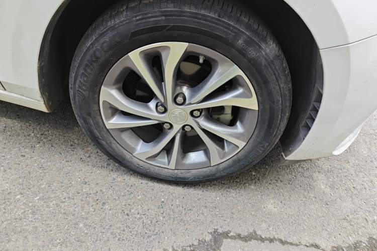 Used Buick Verano 2022 Pro 533T Enjoyment Edition Right Front Wheel Hub