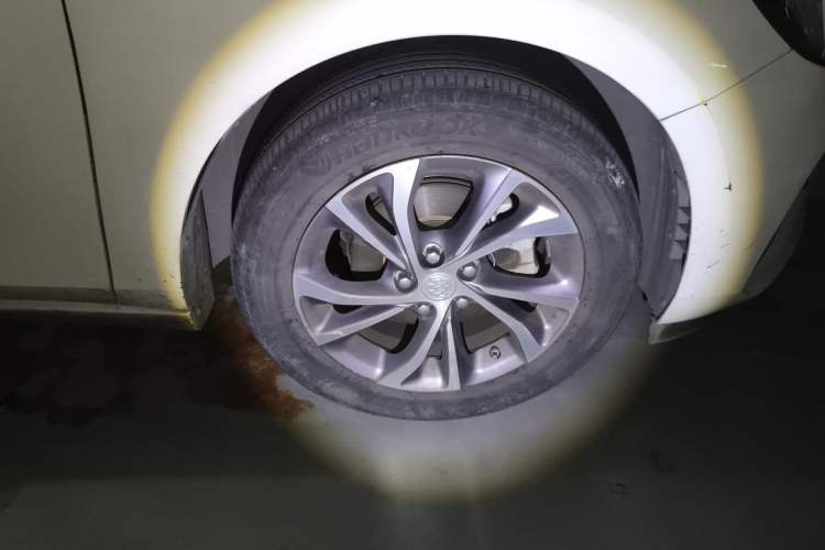 Used Buick Verano 2022 Pro 533T Enjoyment Edition Right Front Wheel Hub