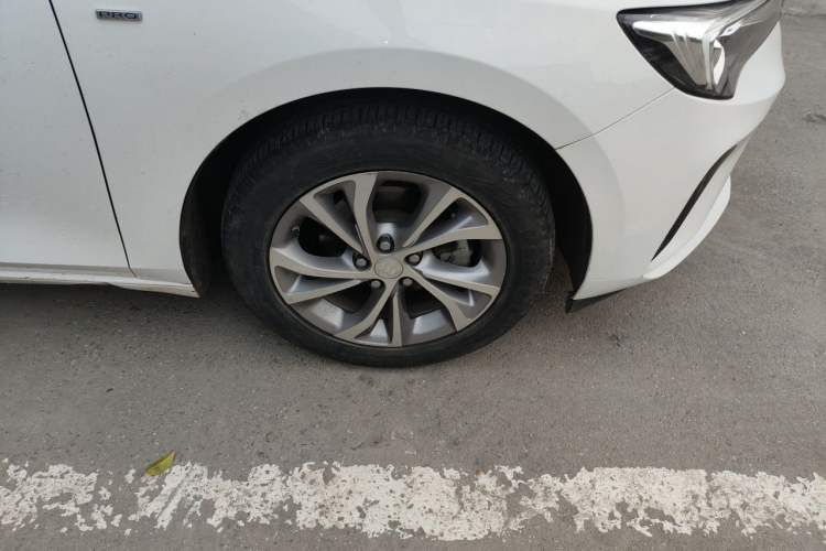 Used Buick Verano 2022 Pro 533T Enjoyment Edition Right Front Wheel Hub