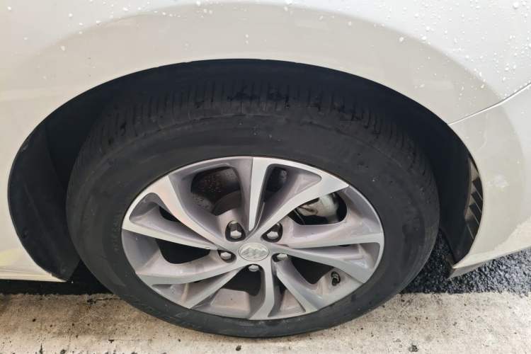 Used Buick Verano 2022 Pro 533T Enjoyment Edition Right Front Wheel Hub