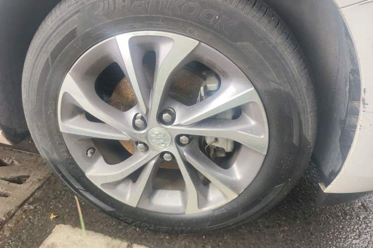 Used Buick Verano 2022 Pro 533T Enjoyment Edition Right Front Wheel Hub