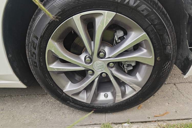 Used Buick Verano 2022 Pro 533T Enjoyment Edition Right Front Wheel Hub