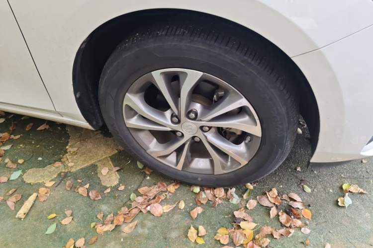 Used Buick Verano 2022 Pro 533T Enjoyment Edition Right Front Wheel Hub