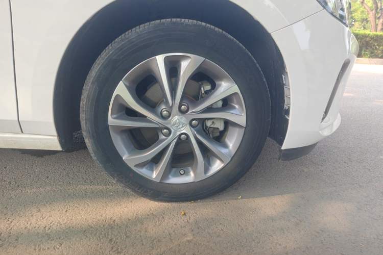Used Buick Verano 2022 Pro 533T Enjoyment Edition Right Front Wheel Hub