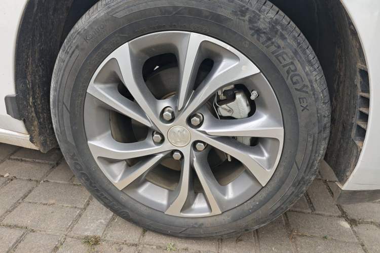 Used Buick Verano 2022 Pro 533T Enjoyment Edition Right Front Wheel Hub