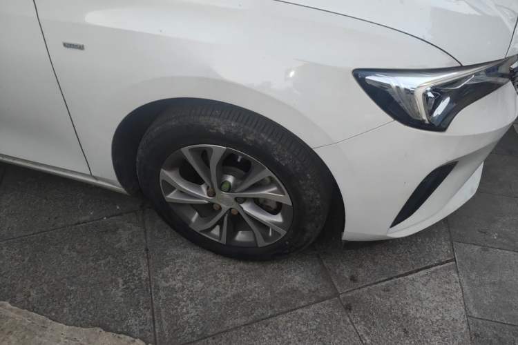 Used Buick Verano 2022 Pro 533T Enjoyment Edition Right Front Wheel Hub