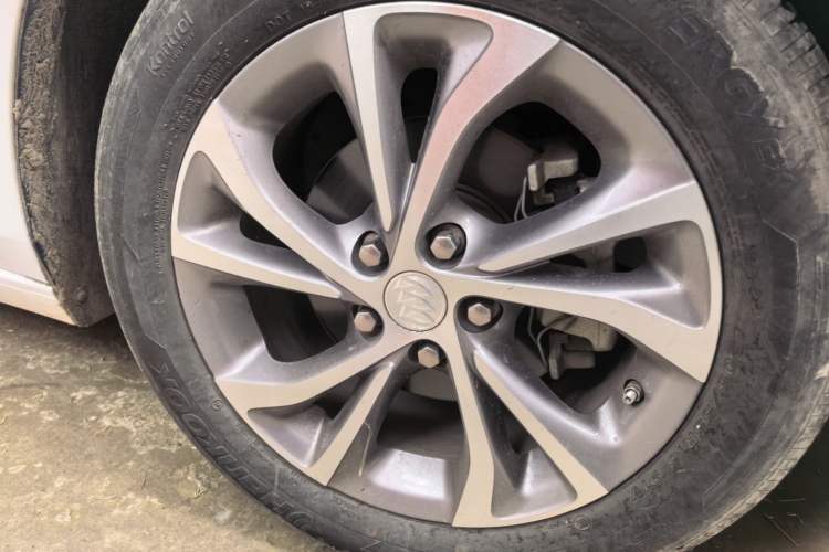 Used Buick Verano 2022 Pro 533T Enjoyment Edition Right Front Wheel Hub
