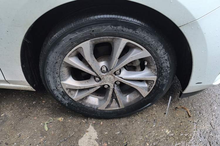 Used Buick Verano 2022 Pro 533T Enjoyment Edition Right Front Wheel Hub