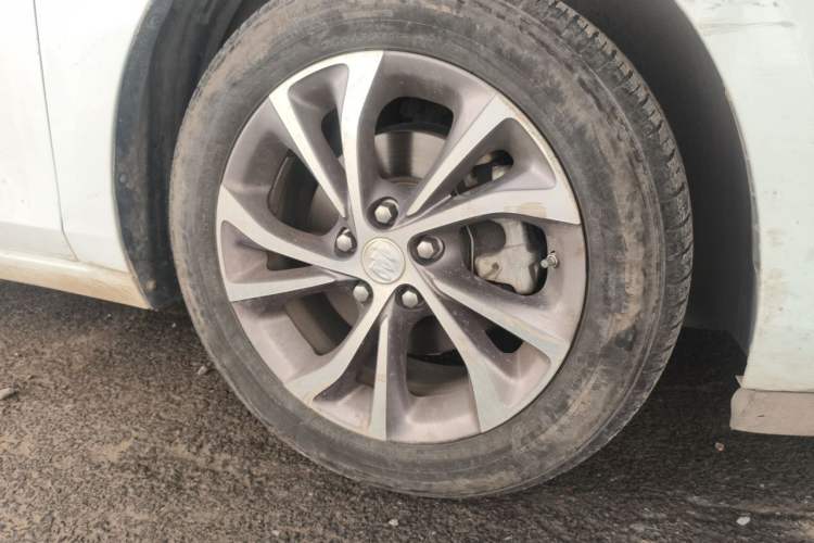 Used Buick Verano 2022 Pro 533T Enjoyment Edition Right Front Wheel Hub