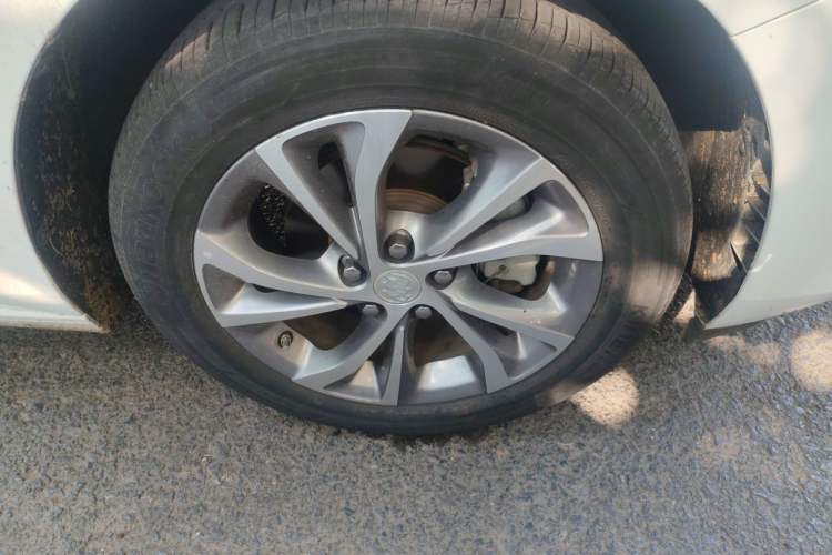 Used Buick Verano 2022 Pro 533T Enjoyment Edition Right Front Wheel Hub