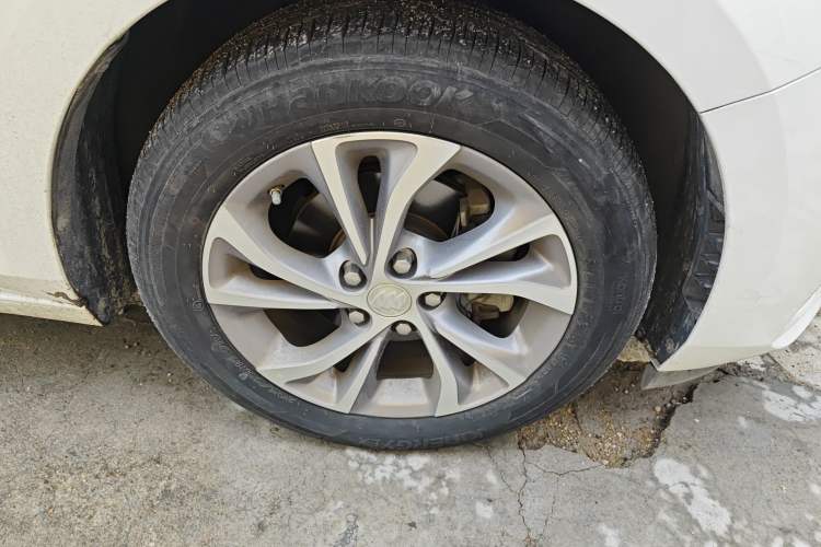 Used Buick Verano 2022 Pro 533T Enjoyment Edition Right Front Wheel Hub
