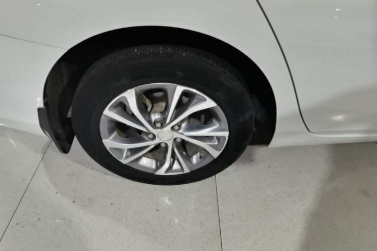 Used Buick Verano 2022 Pro 533T Enjoyment Edition Right Rear Wheel Hub