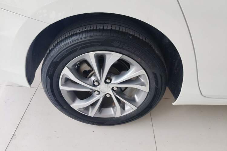 Used Buick Verano 2022 Pro 533T Enjoyment Edition Right Rear Wheel Hub