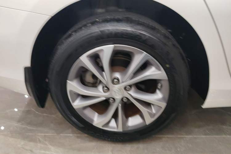 Used Buick Verano 2022 Pro 533T Enjoyment Edition Right Rear Wheel Hub