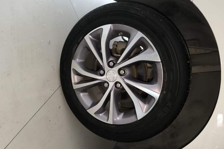 Used Buick Verano 2022 Pro 533T Enjoyment Edition Right Rear Wheel Hub
