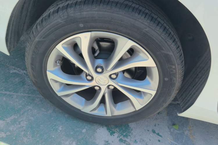 Used Buick Verano 2022 Pro 532T Le Xing Edition Right Rear Wheel Hub