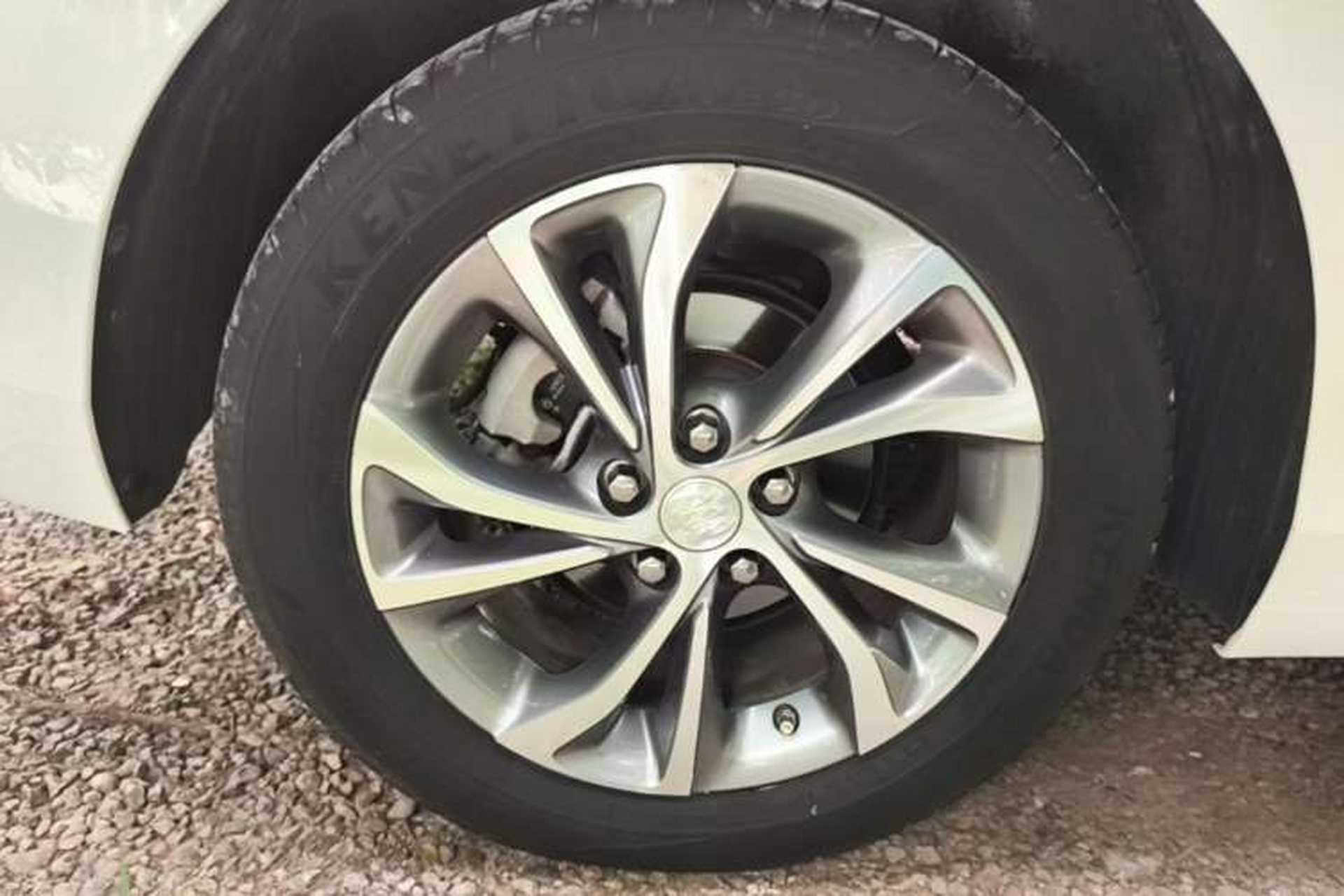Used Buick Verano 2022 Pro 533T Fun Edition Right Rear Wheel Hub