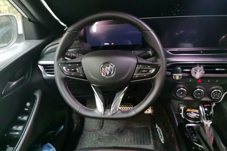 Used Buick Verano 2022 Pro GS Wind-Chasing Edition Steering Wheel