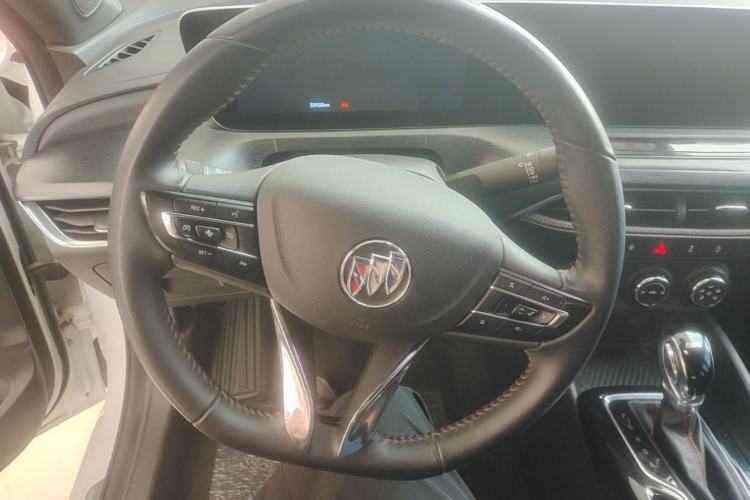 Used Buick Verano 2022 Pro GS Wind-Chasing Edition Steering Wheel